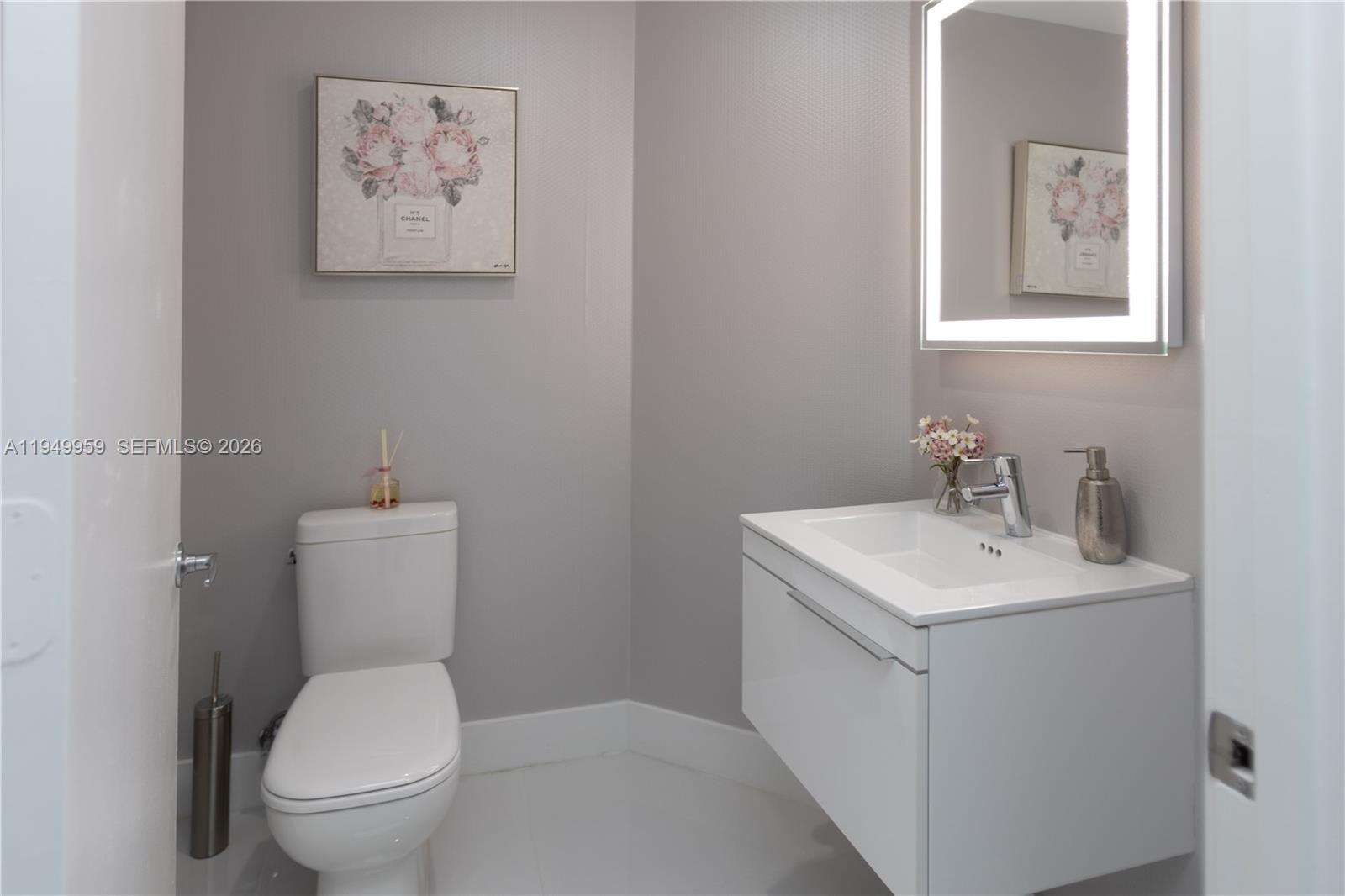 Marina Palms at 17111 Biscayne Blvd, North Miami Beach, FL 33160 - For Rent photo 12
