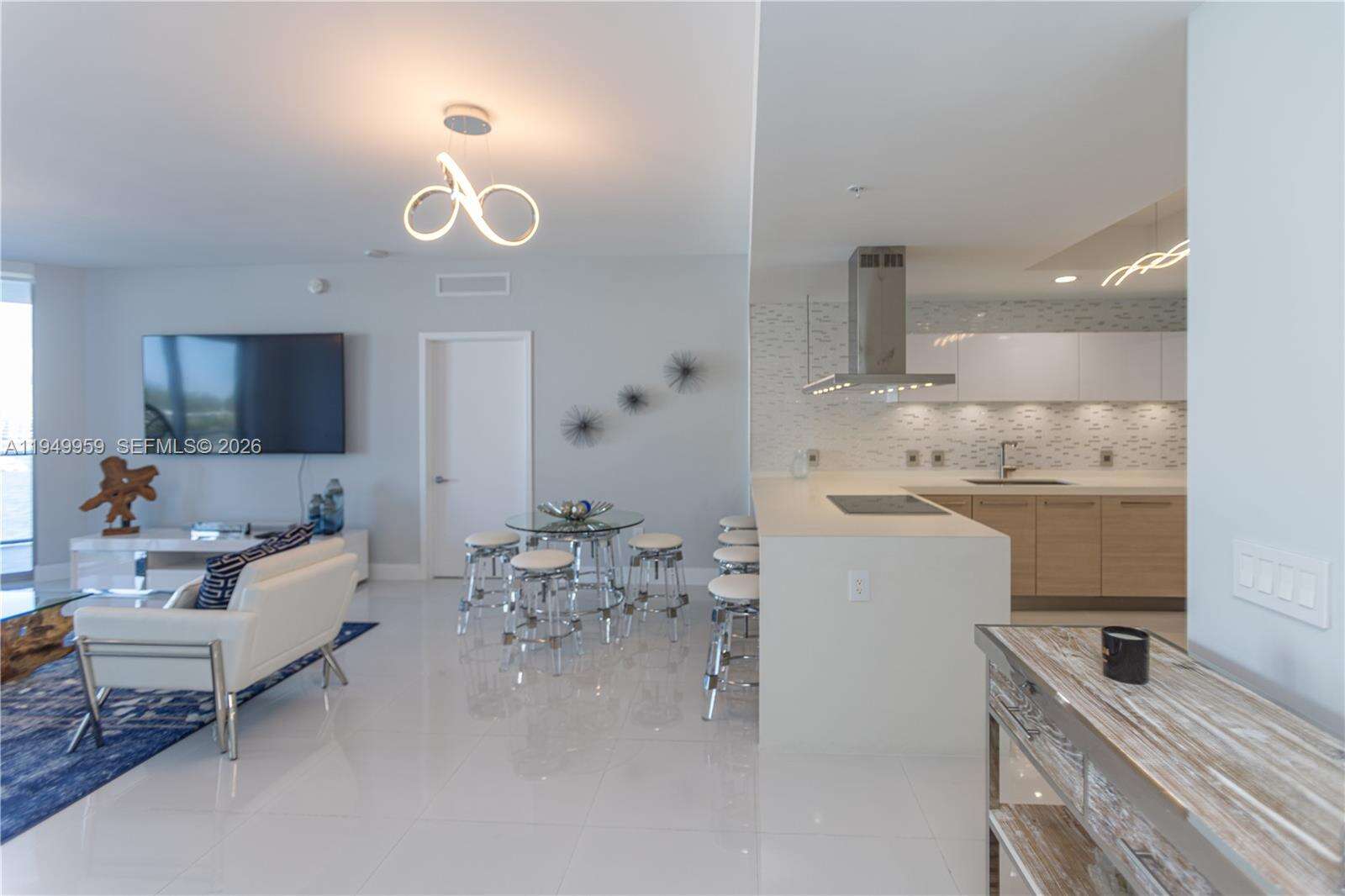 Marina Palms at 17111 Biscayne Blvd, North Miami Beach, FL 33160 - For Rent photo 27