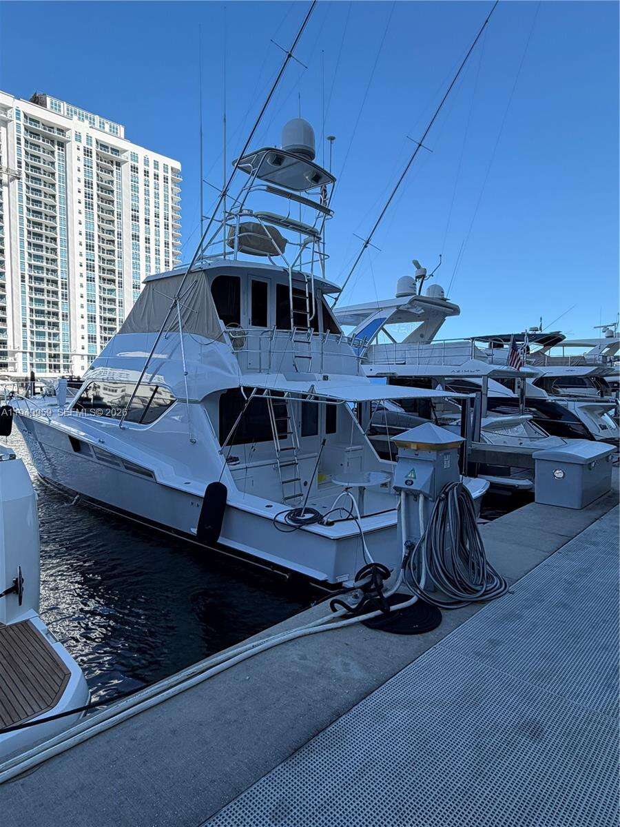 Marina Palms at 17111 Biscayne Blvd, North Miami Beach, FL 33160 - For Rent photo 34