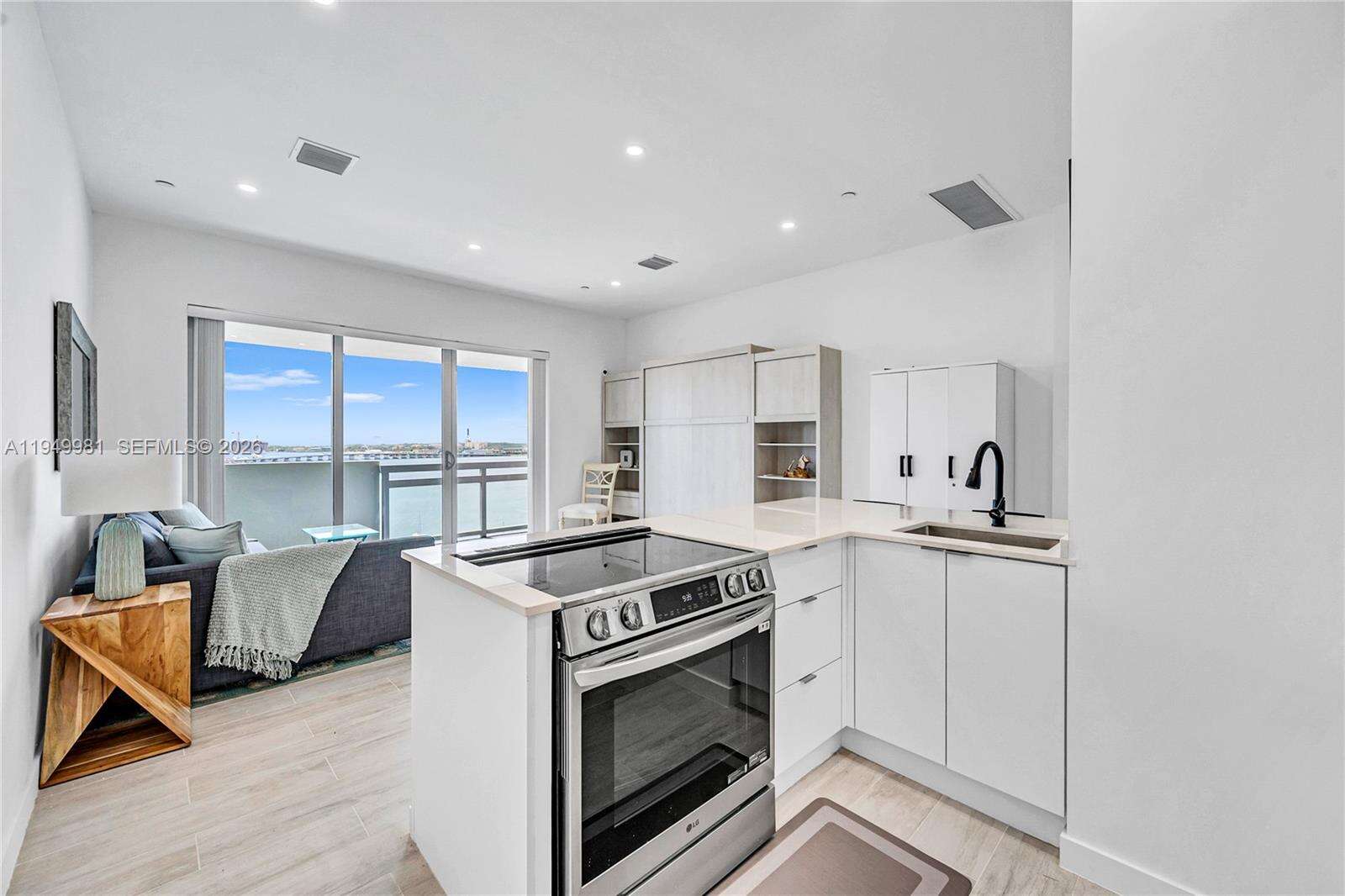 Flamingo South Beach at 1500 Bay Rd, Miami Beach, FL 33139 - For Rent photo 23