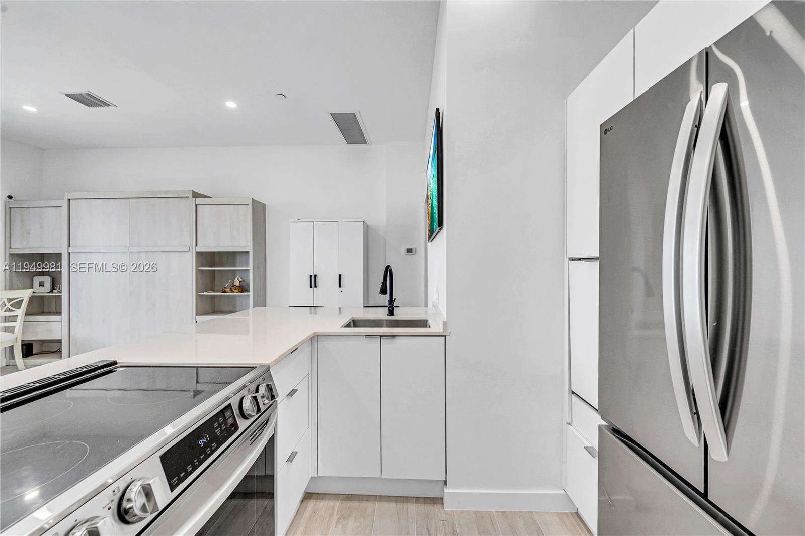 Flamingo South Beach at 1500 Bay Rd, Miami Beach, FL 33139 - For Rent photo 31