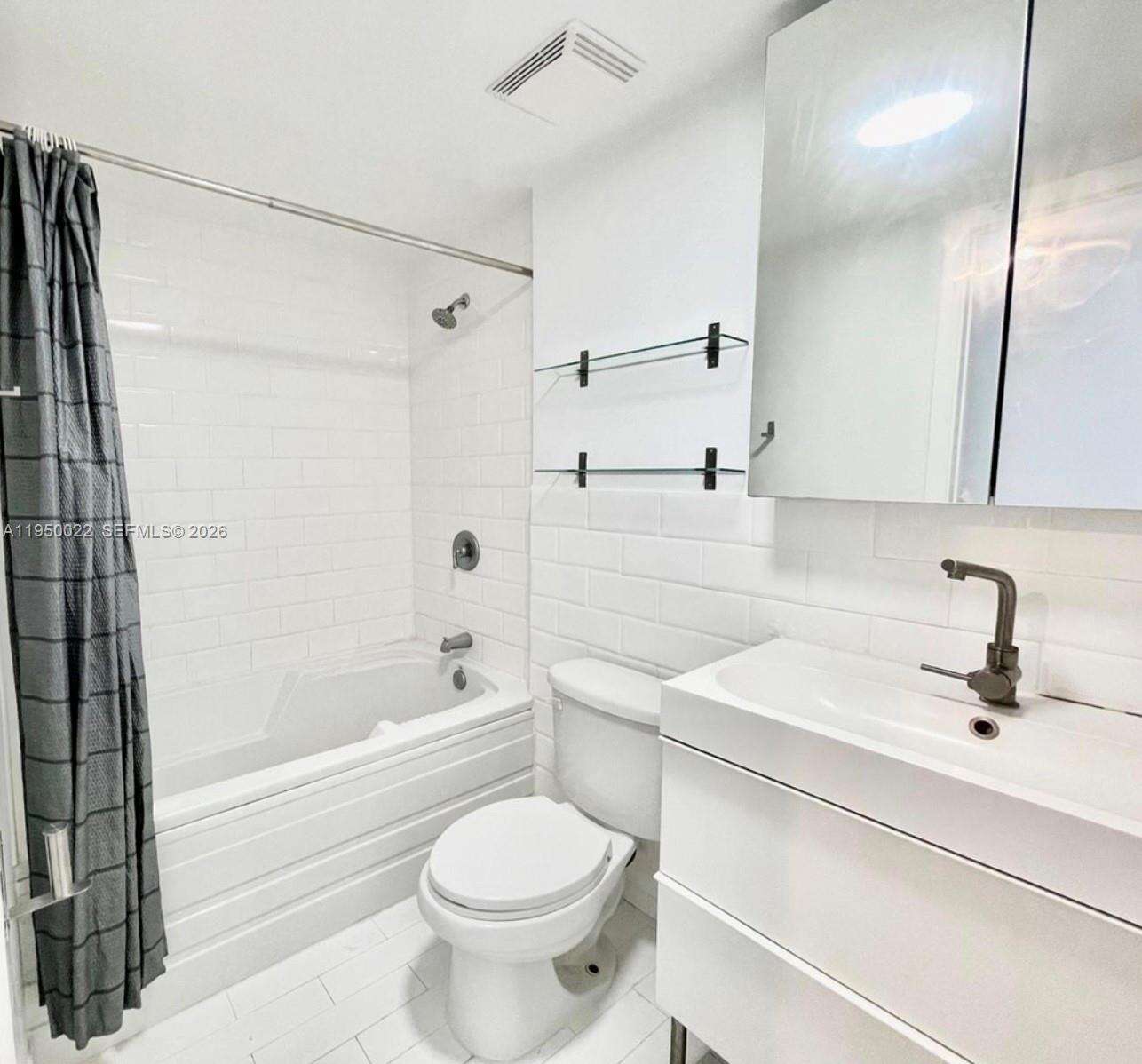 Neo Vertika at 690 1 Ct, Miami, FL 33130 - For Rent photo 14