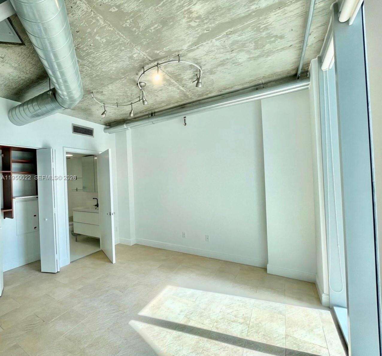 Neo Vertika at 690 1 Ct, Miami, FL 33130 - For Rent photo 3
