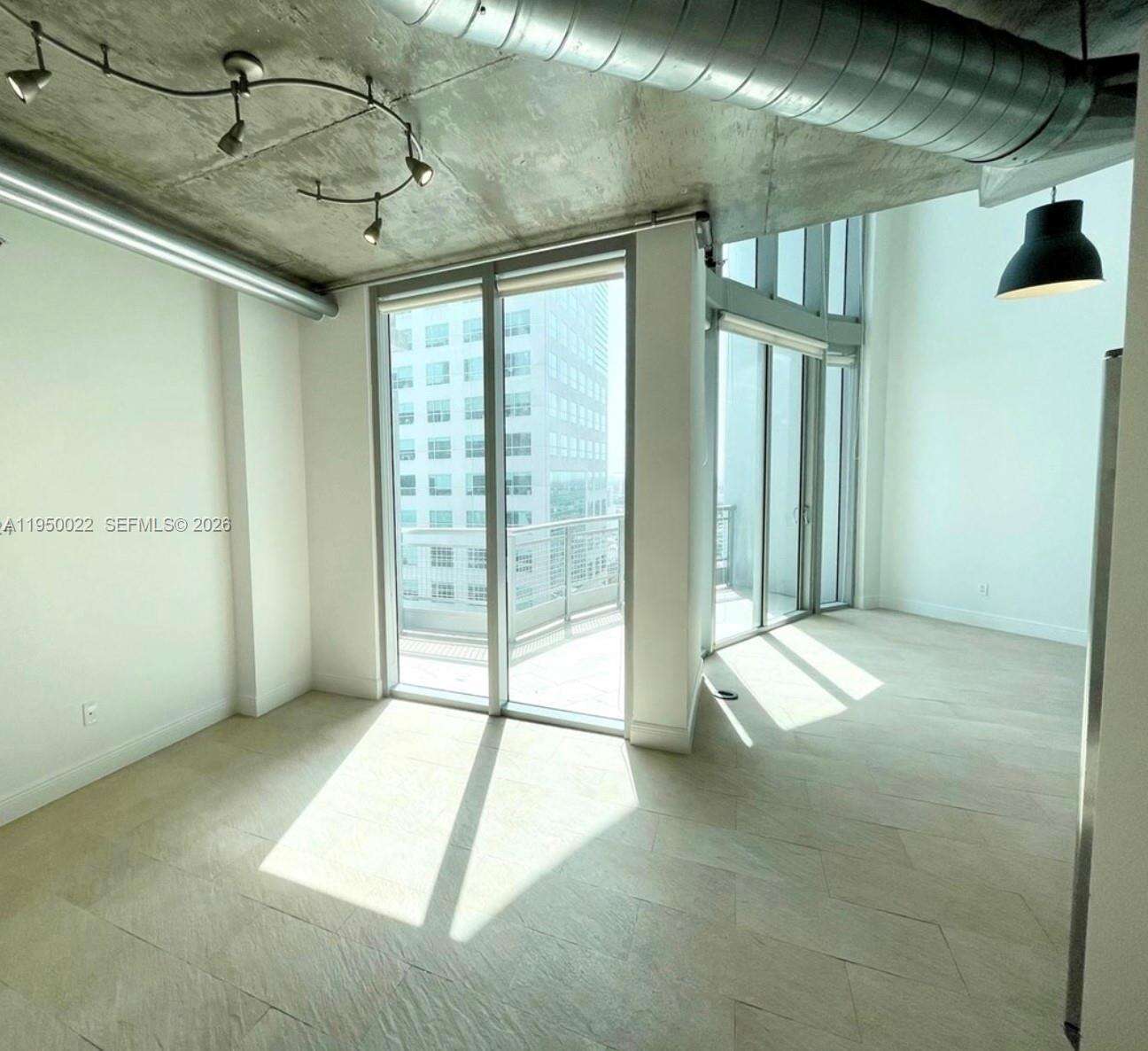 Neo Vertika at 690 1 Ct, Miami, FL 33130 - For Rent photo 4