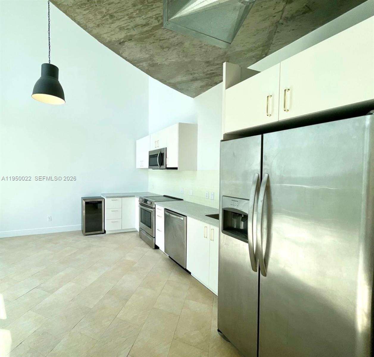 Neo Vertika at 690 1 Ct, Miami, FL 33130 - For Rent photo 5