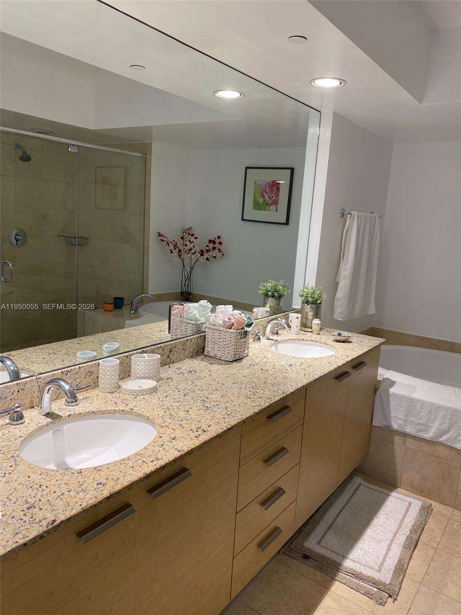 The Beach Club Two at 1830 Ocean Dr, Hallandale Beach, FL 33009 - For Rent photo 12