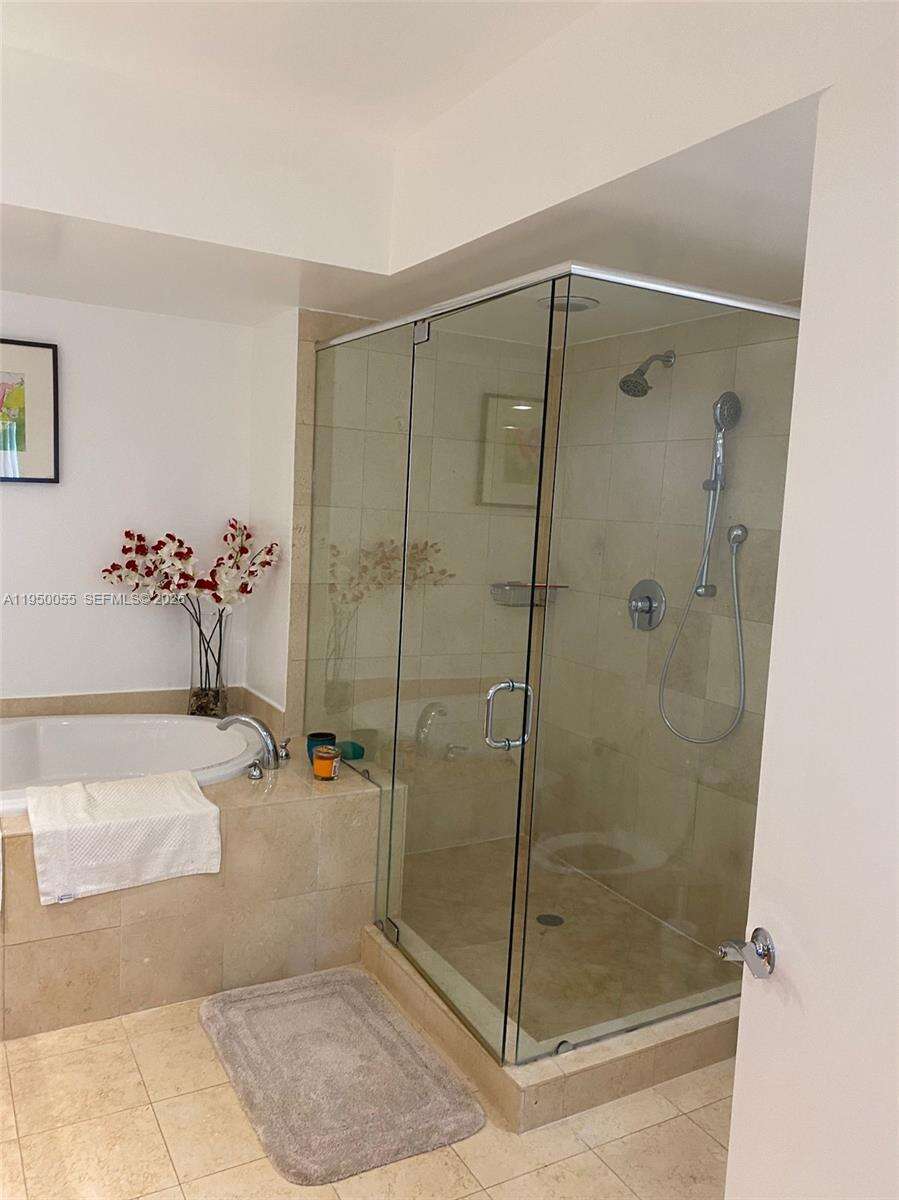 The Beach Club Two at 1830 Ocean Dr, Hallandale Beach, FL 33009 - For Rent photo 13