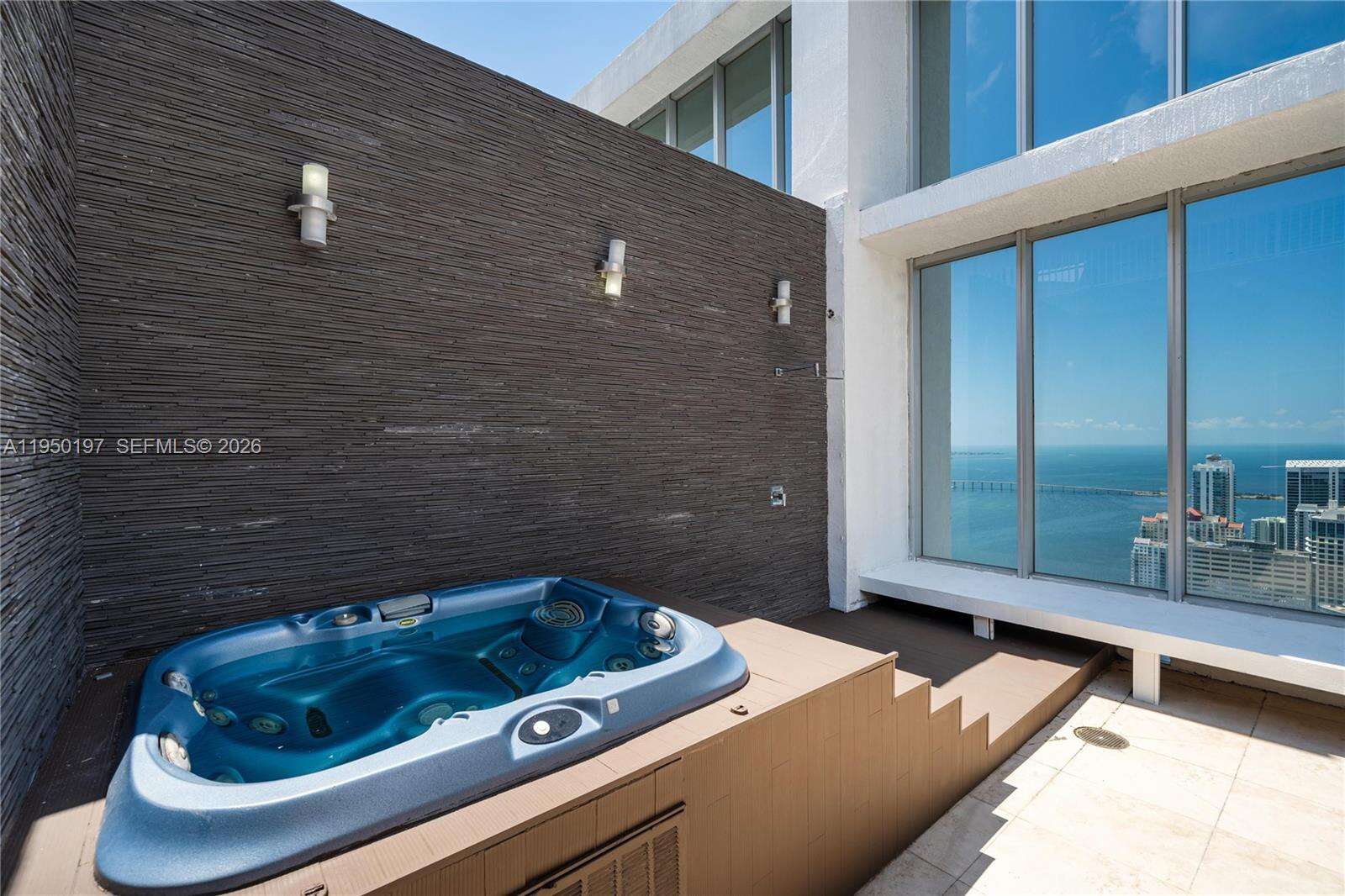 Icon Brickell 2 at 495 Brickell, Miami, FL 33131 - For Rent photo 4