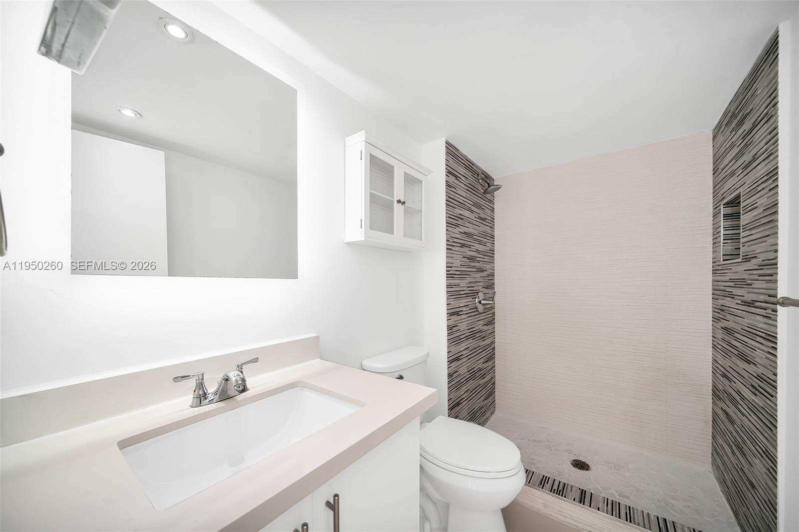Arlen House at 100 Bayview Dr, Sunny Isles Beach, FL 33160 - For Rent photo 22