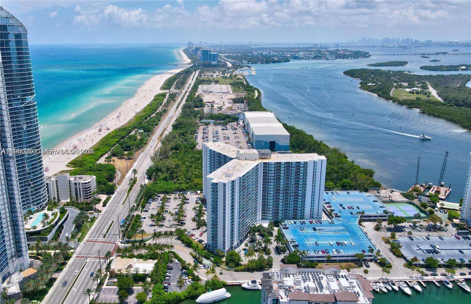 Arlen House at 100 Bayview Dr, Sunny Isles Beach, FL 33160 - For Rent photo 31