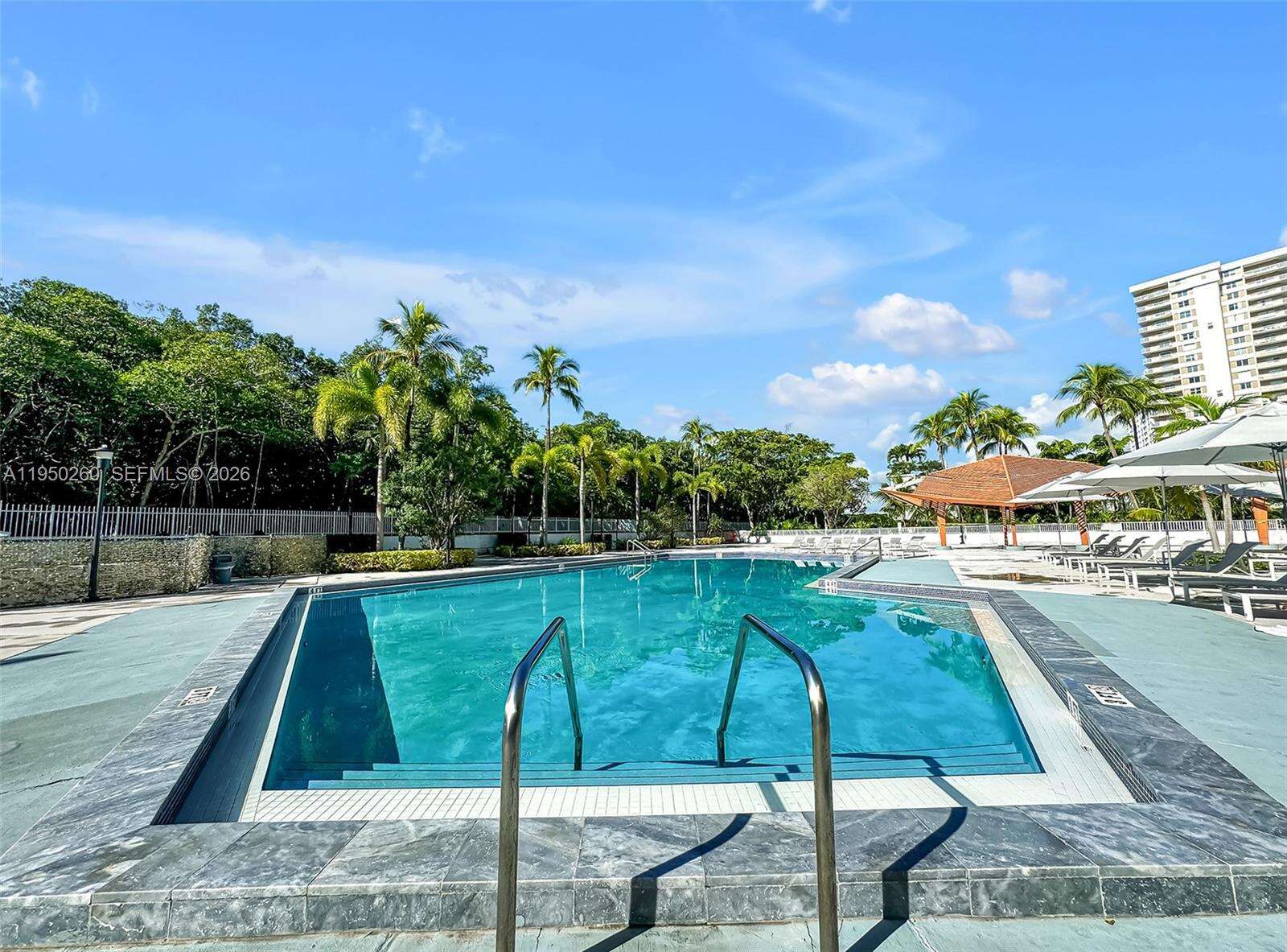 Arlen House at 100 Bayview Dr, Sunny Isles Beach, FL 33160 - For Rent photo 33