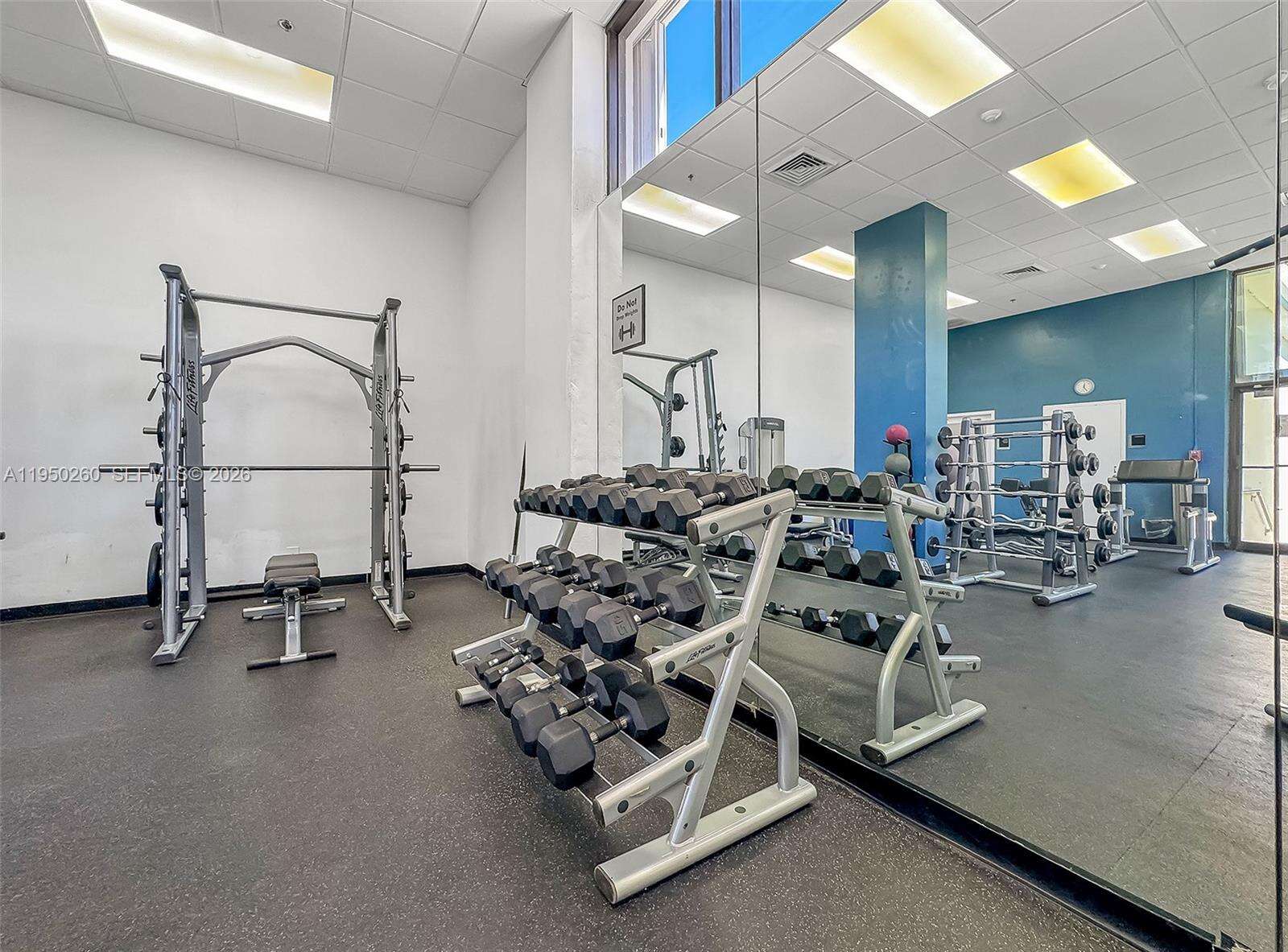 Arlen House at 100 Bayview Dr, Sunny Isles Beach, FL 33160 - For Rent photo 48