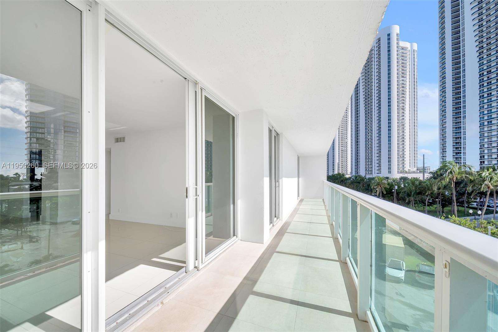 Arlen House at 100 Bayview Dr, Sunny Isles Beach, FL 33160 - For Rent photo 10