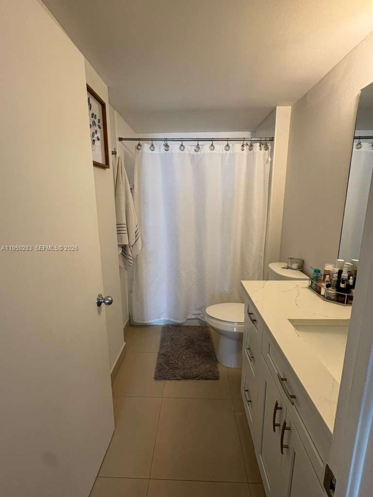 Courvoisier Courts at 701 Brickell Key Blvd, Miami, FL 33131 - For Rent photo 12