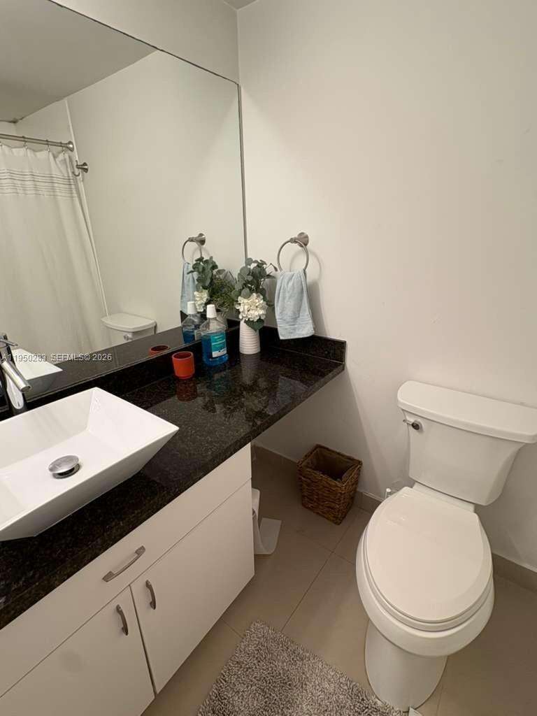 Courvoisier Courts at 701 Brickell Key Blvd, Miami, FL 33131 - For Rent photo 14