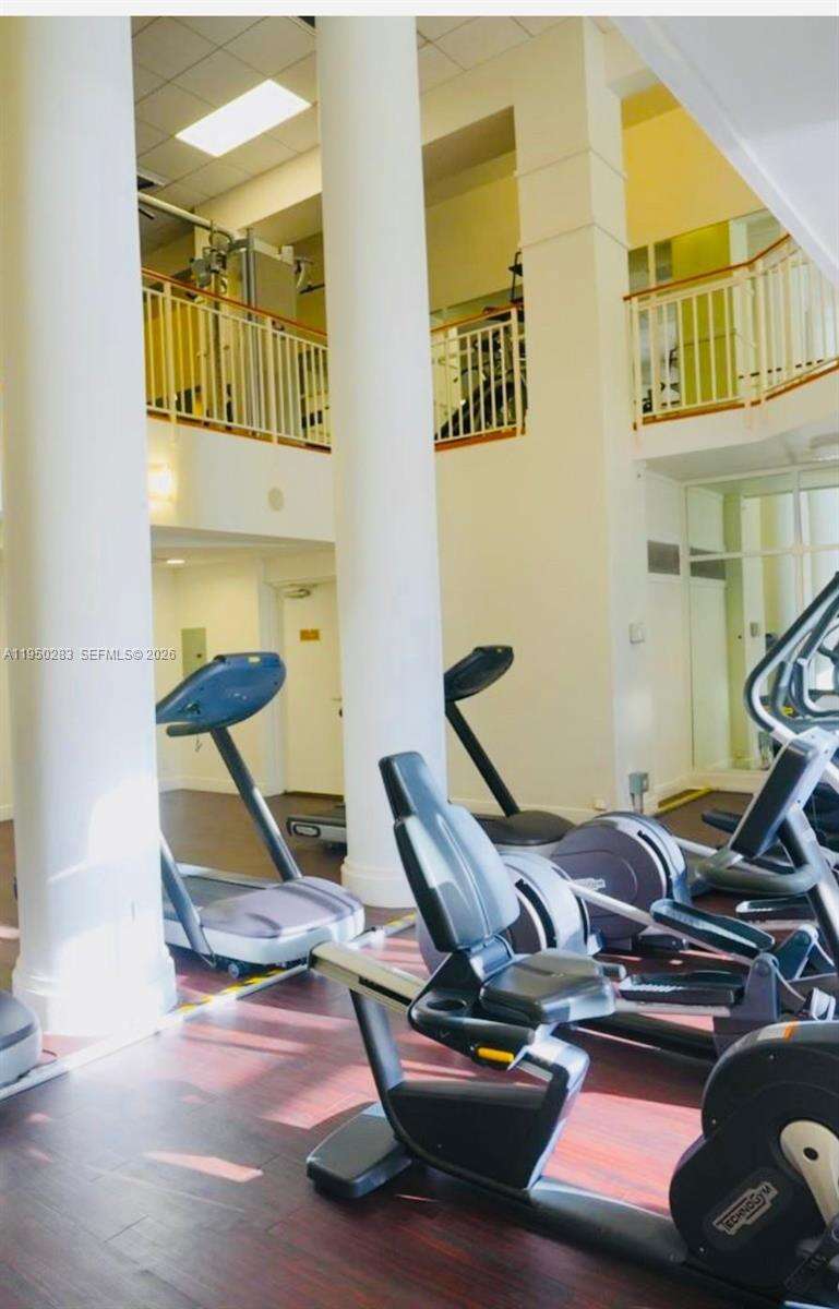 Courvoisier Courts at 701 Brickell Key Blvd, Miami, FL 33131 - For Rent photo 18