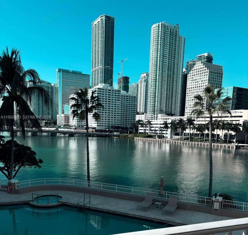 Courvoisier Courts at 701 Brickell Key Blvd, Miami, FL 33131 - For Rent photo 3