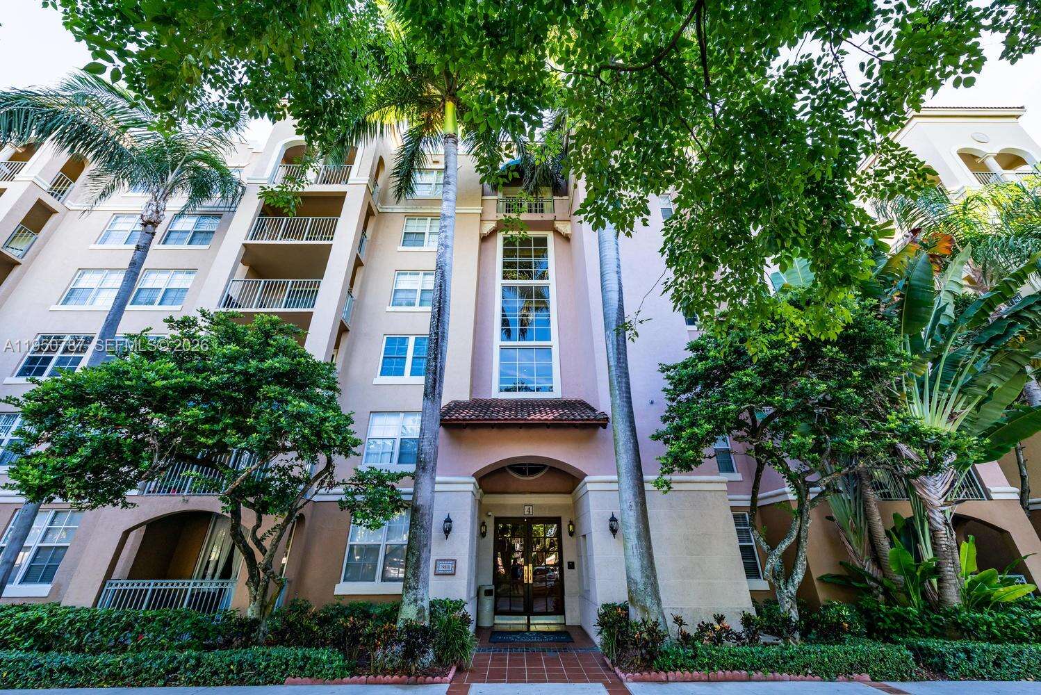 The Yacht Club At Aventura at 19801 Country Club Dr, Aventura, FL 33180 - For Rent photo 2