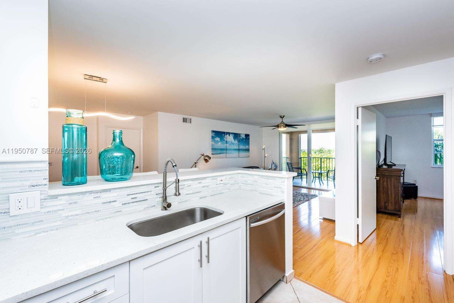 The Yacht Club At Aventura at 19801 Country Club Dr, Aventura, FL 33180 - For Rent photo 19
