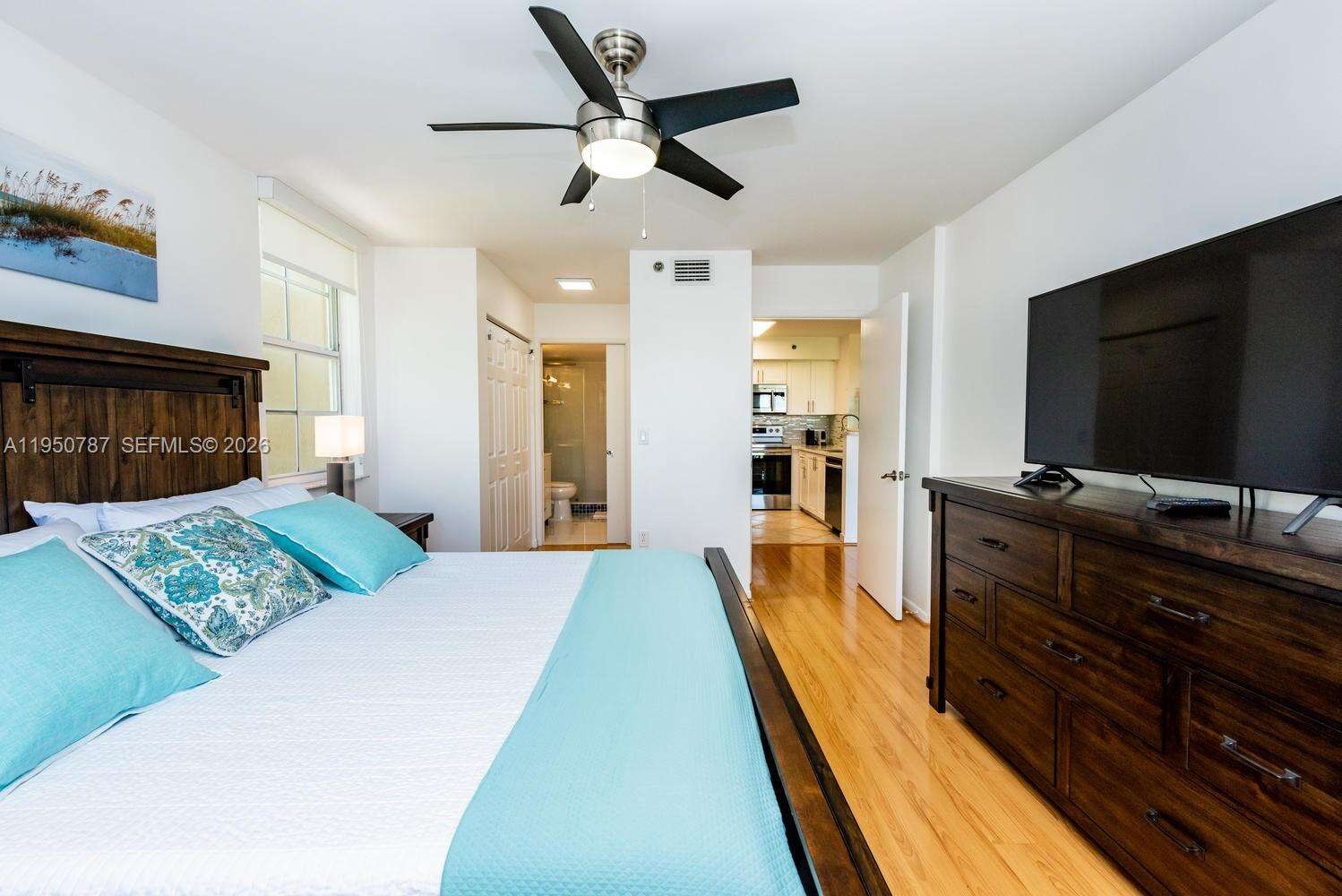 The Yacht Club At Aventura at 19801 Country Club Dr, Aventura, FL 33180 - For Rent photo 23