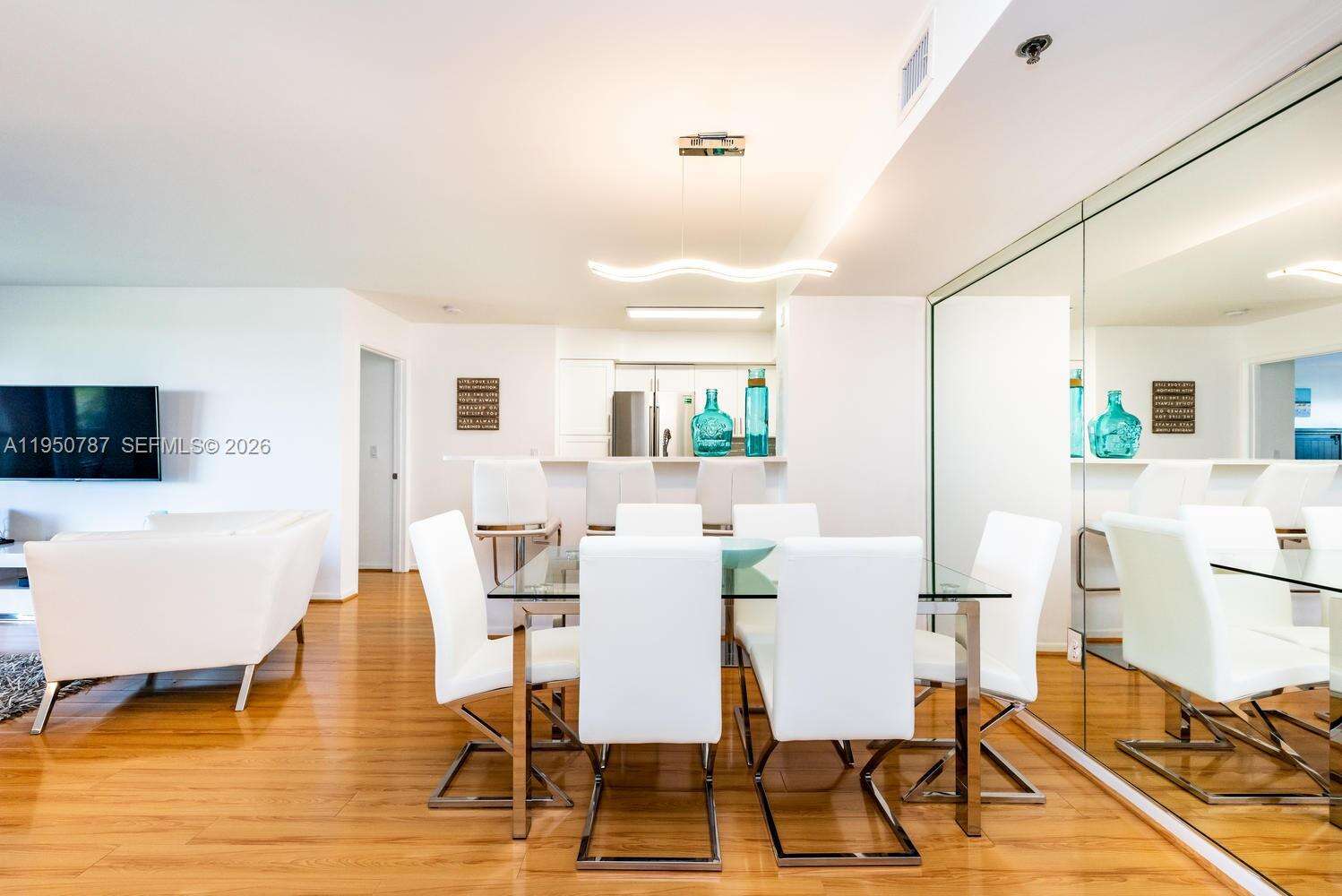 The Yacht Club At Aventura at 19801 Country Club Dr, Aventura, FL 33180 - For Rent photo 6
