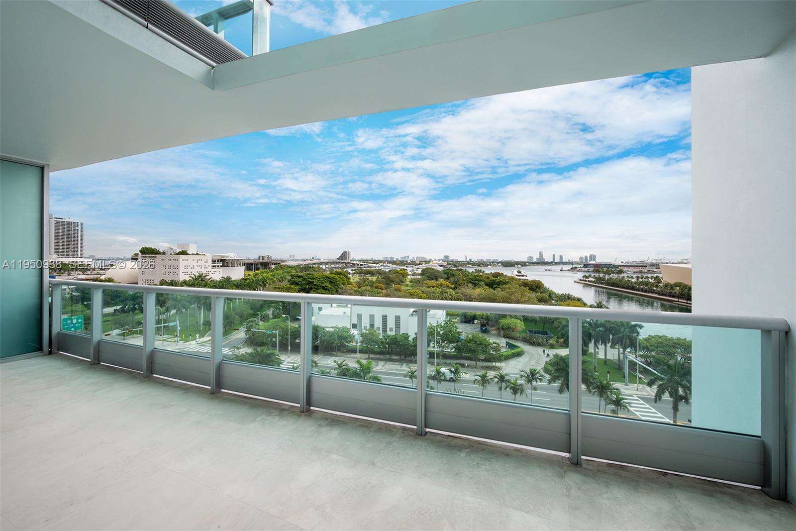 900 Biscayne at 900 Biscayne Blvd, Miami, FL 33132 - For Rent photo 3