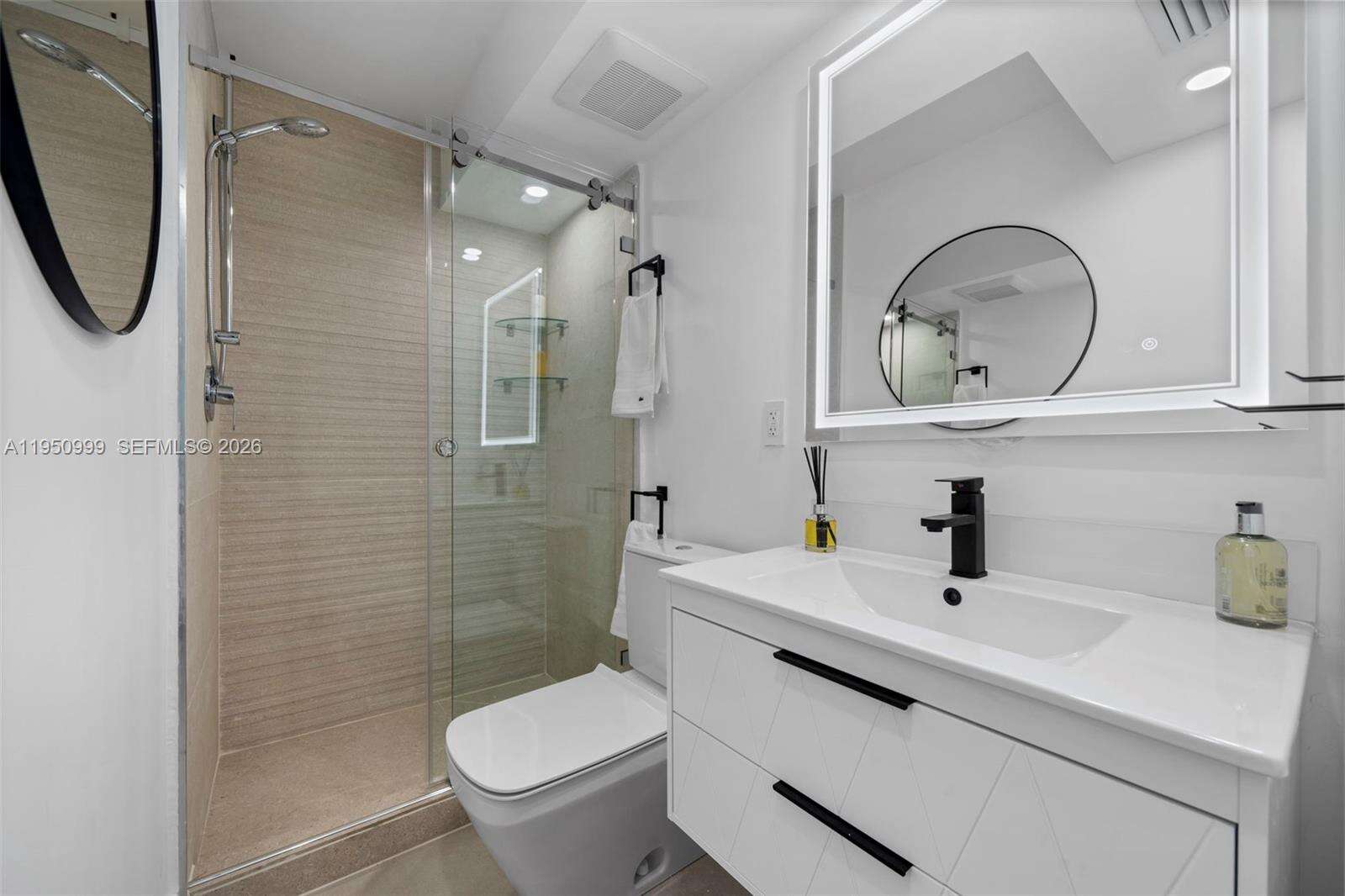 Ocean Point at 345 Ocean Dr, Miami Beach, FL 33139 - For Rent photo 12