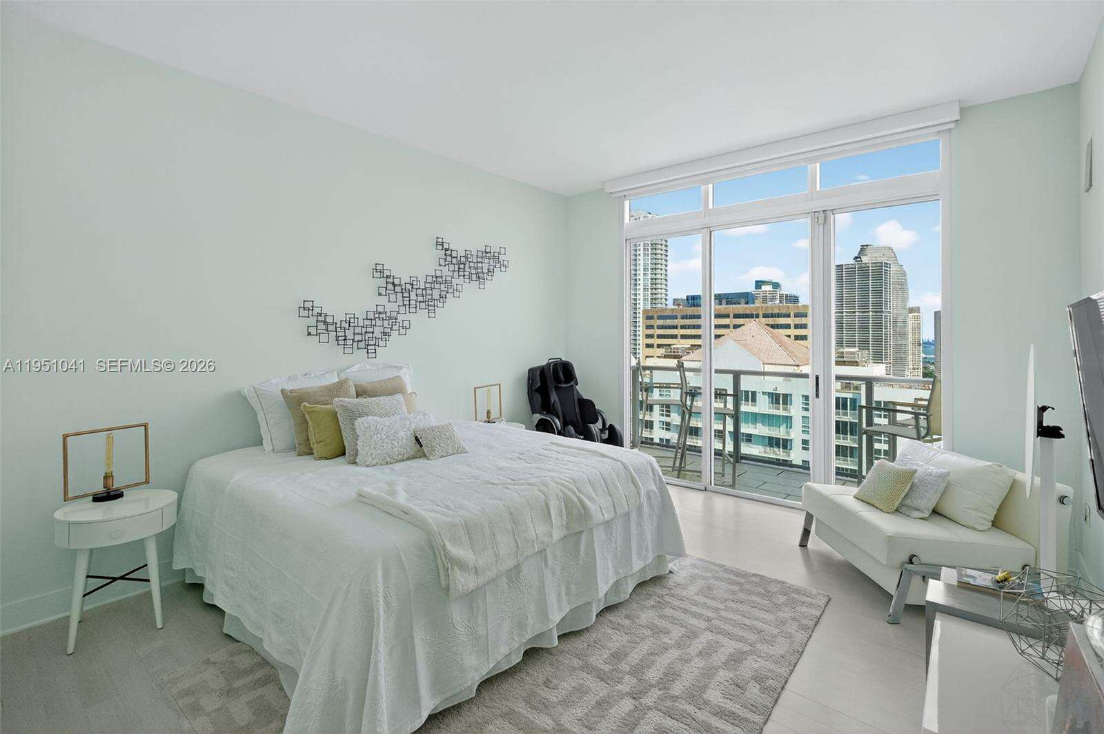 The Mark On Brickell at 1155 Brickell Bay Dr, Miami, FL 33131 - For Rent photo 14