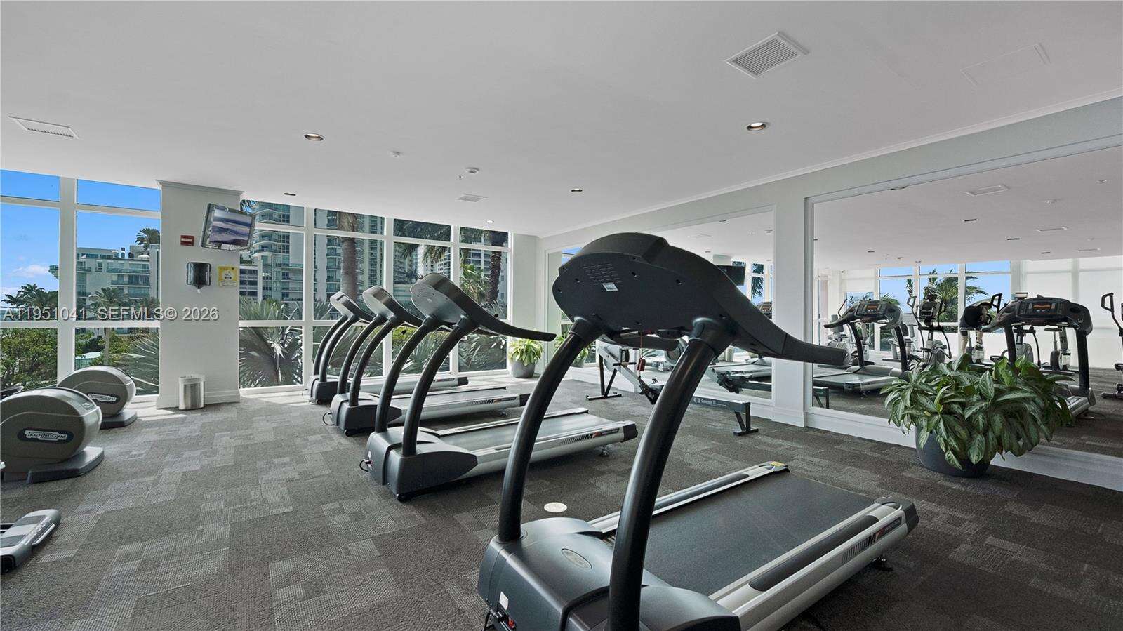 The Mark On Brickell at 1155 Brickell Bay Dr, Miami, FL 33131 - For Rent photo 25