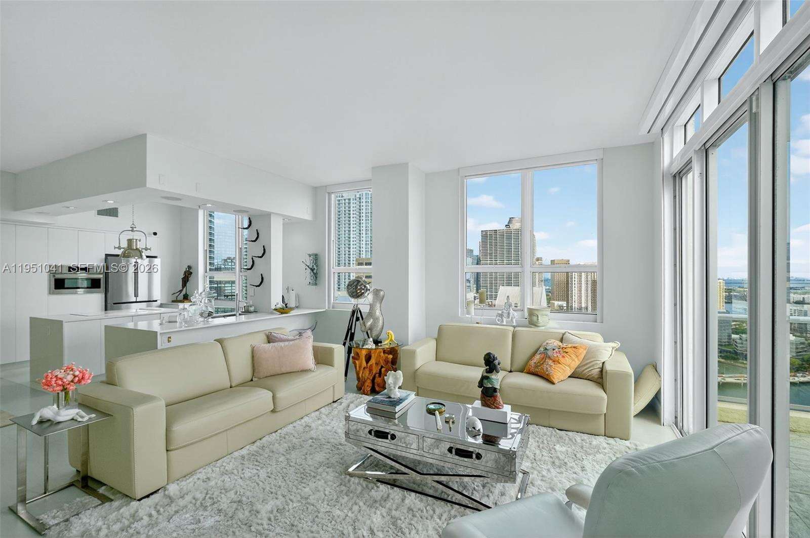 The Mark On Brickell at 1155 Brickell Bay Dr, Miami, FL 33131 - For Rent photo 4