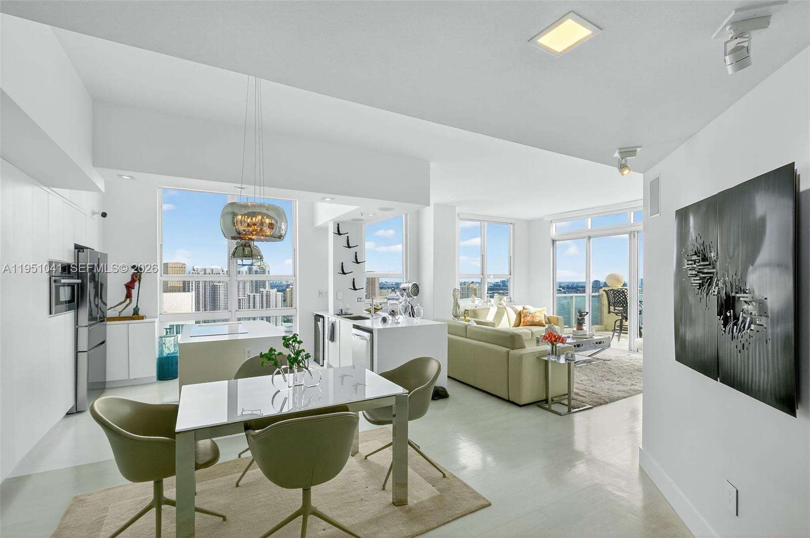 The Mark On Brickell at 1155 Brickell Bay Dr, Miami, FL 33131 - For Rent photo 5