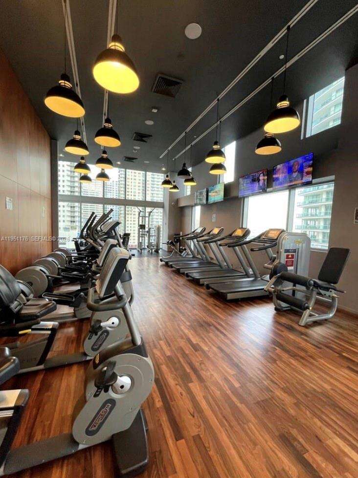 Brickell House at 1300 Brickell Bay Dr, Miami, FL 33131 - For Rent photo 13