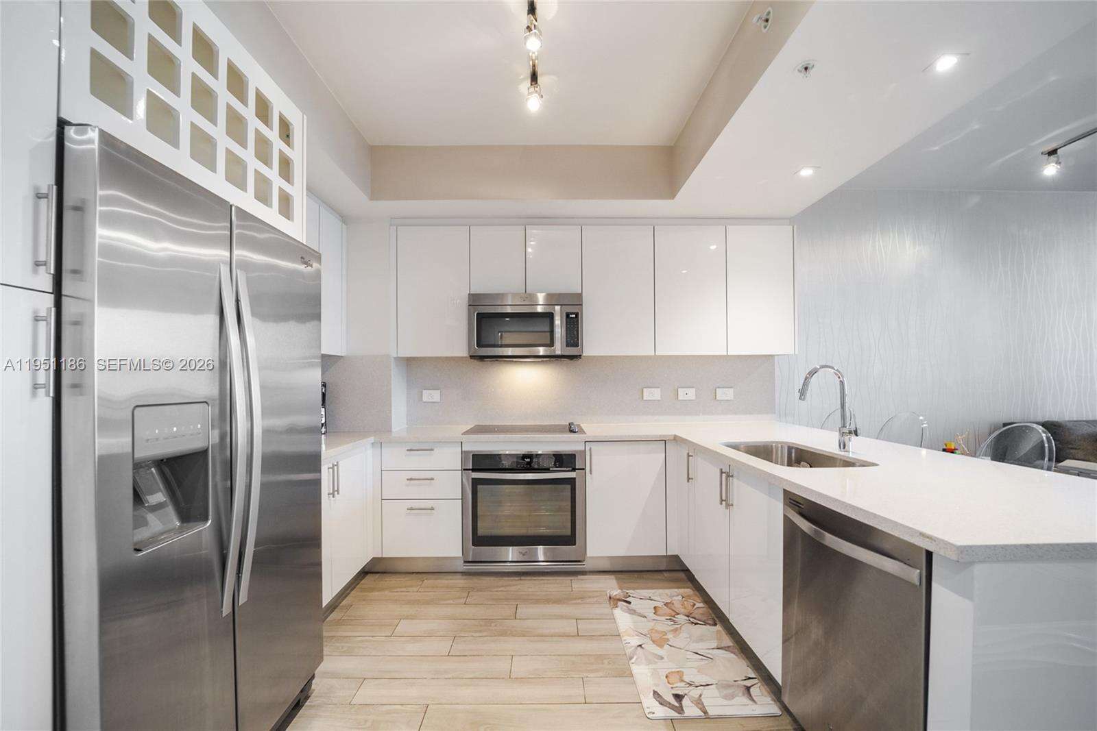 Nine At Mary Brickell Village at 999 1 Ave, Miami, FL 33130 - For Rent photo 4