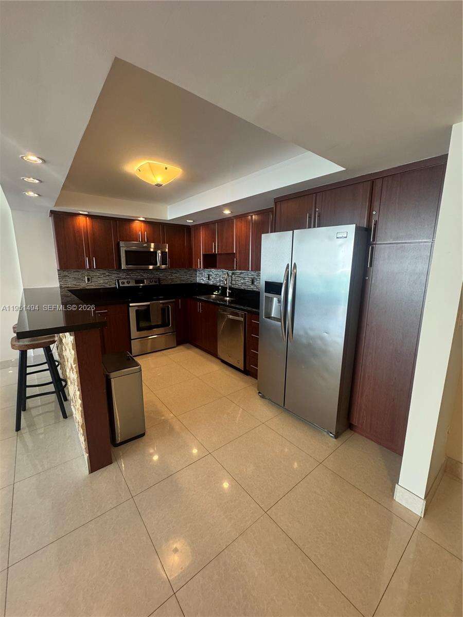 Ocean Reserve at 19370 Collins Ave, Sunny Isles Beach, FL 33160 - For Rent photo 16
