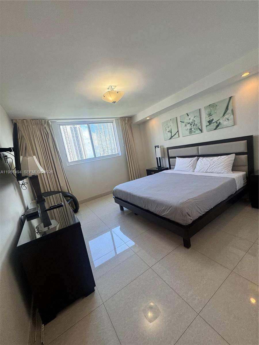 Ocean Reserve at 19370 Collins Ave, Sunny Isles Beach, FL 33160 - For Rent photo 23