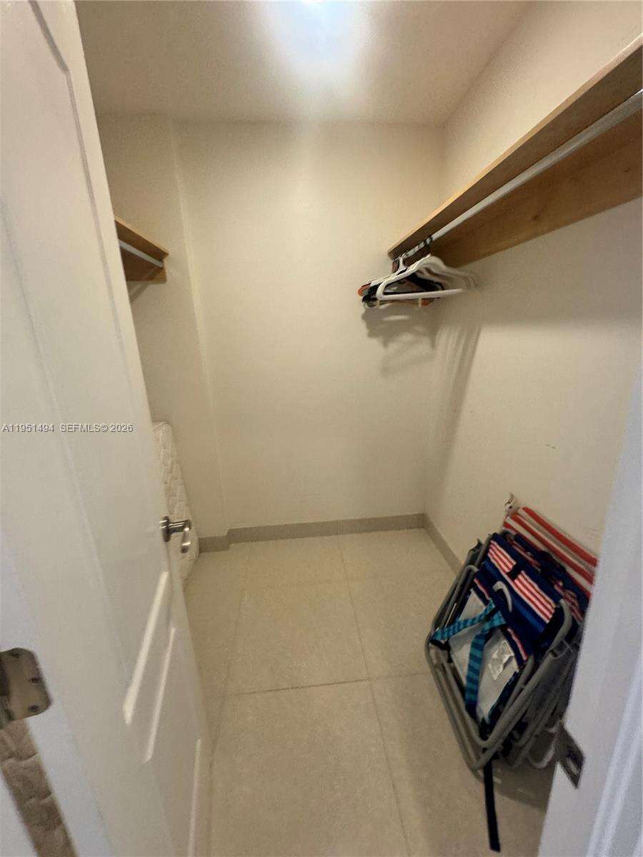 Ocean Reserve at 19370 Collins Ave, Sunny Isles Beach, FL 33160 - For Rent photo 35
