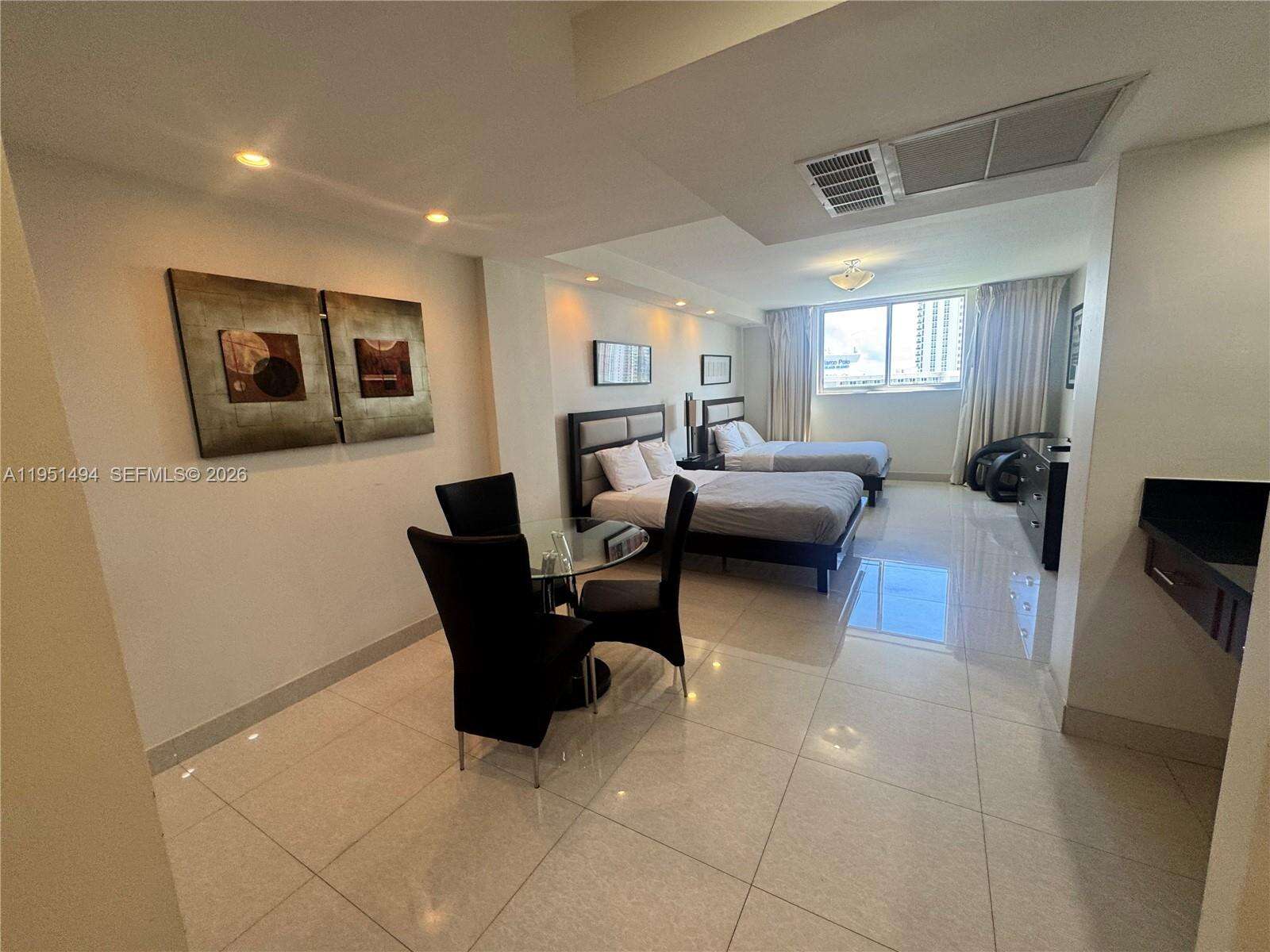 Ocean Reserve at 19370 Collins Ave, Sunny Isles Beach, FL 33160 - For Rent photo 37