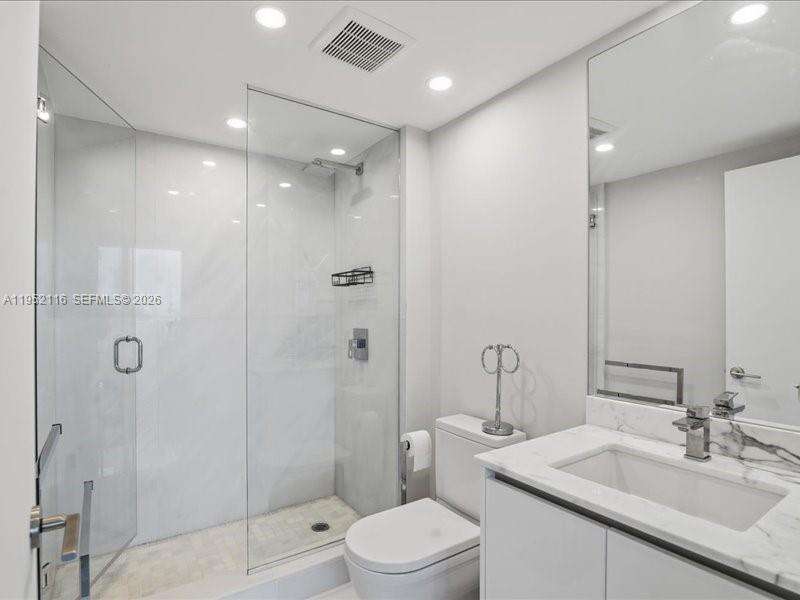 Parque Towers at 330 Sunny Isles Blvd, Sunny Isles Beach, FL 33160 - For Rent photo 40