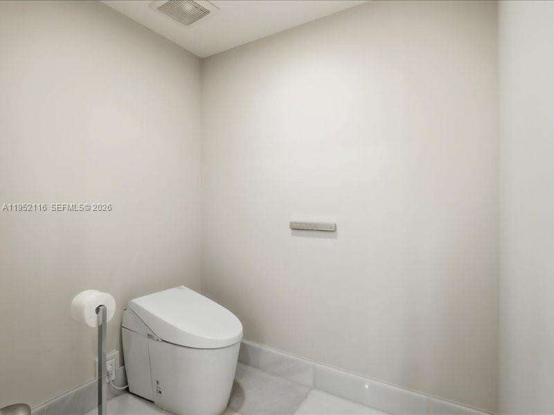 Parque Towers at 330 Sunny Isles Blvd, Sunny Isles Beach, FL 33160 - For Rent photo 50