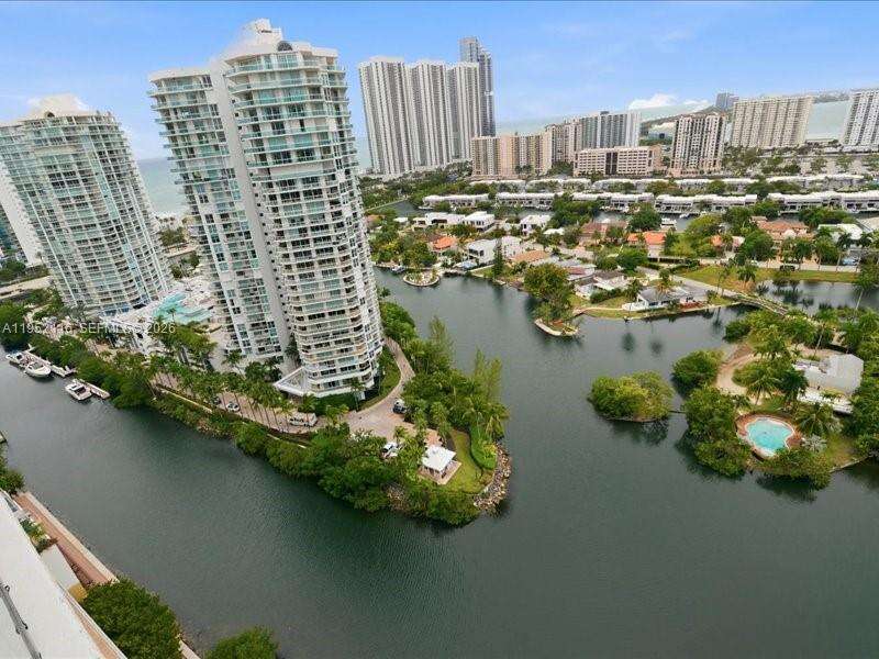 Parque Towers at 330 Sunny Isles Blvd, Sunny Isles Beach, FL 33160 - For Rent photo 53