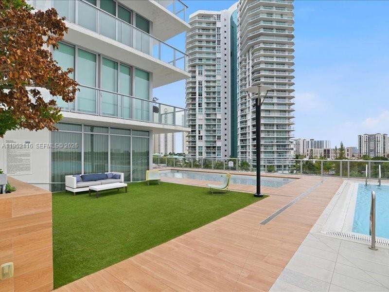 Parque Towers at 330 Sunny Isles Blvd, Sunny Isles Beach, FL 33160 - For Rent photo 67