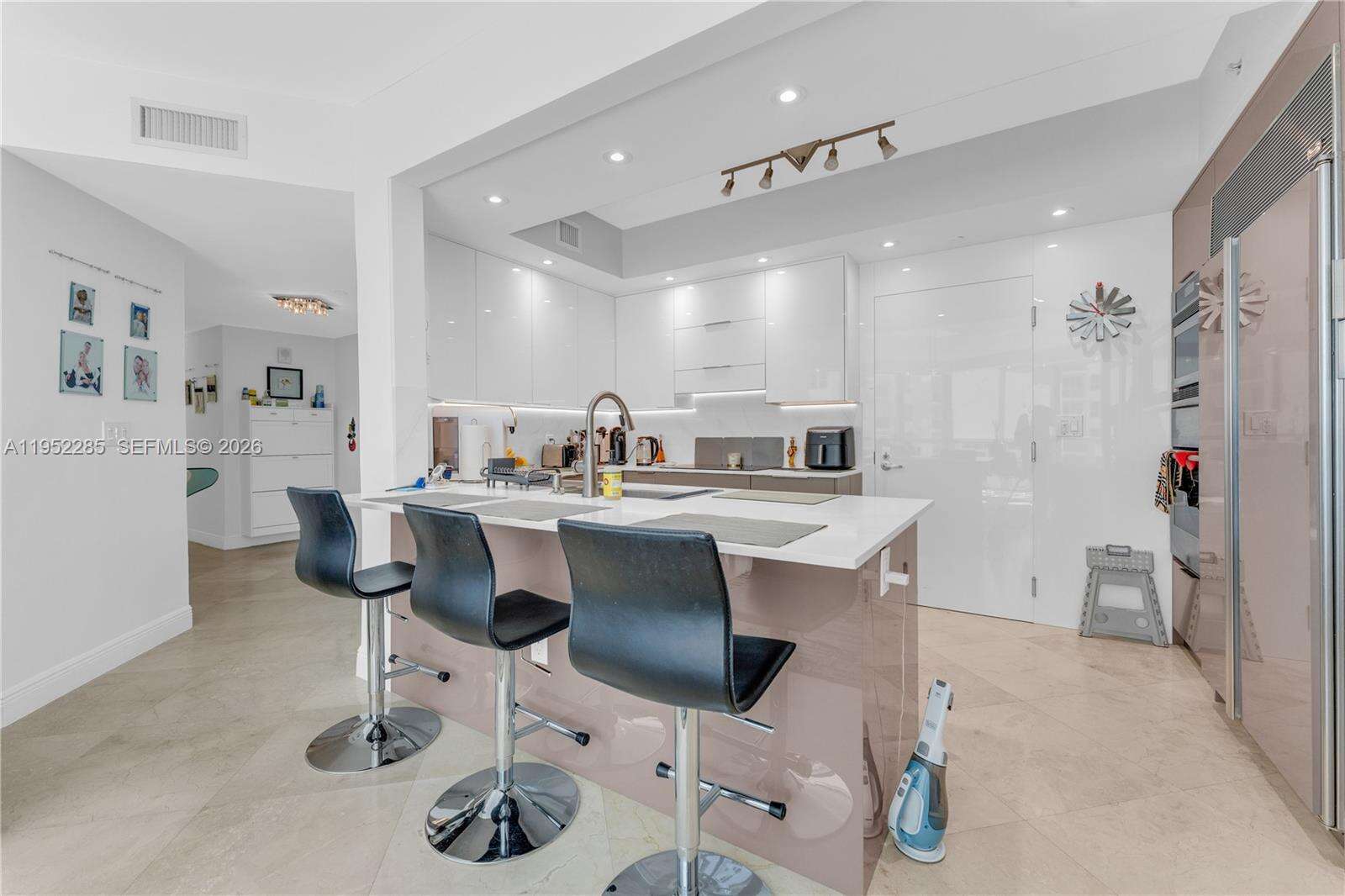 Ocean Palms at 3101 Ocean Dr, Hollywood, FL 33019 - For Rent photo 5