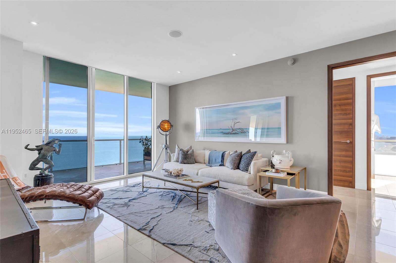 La Perla at 16699 Collins Ave, Sunny Isles Beach, FL 33160 - For Rent photo 2
