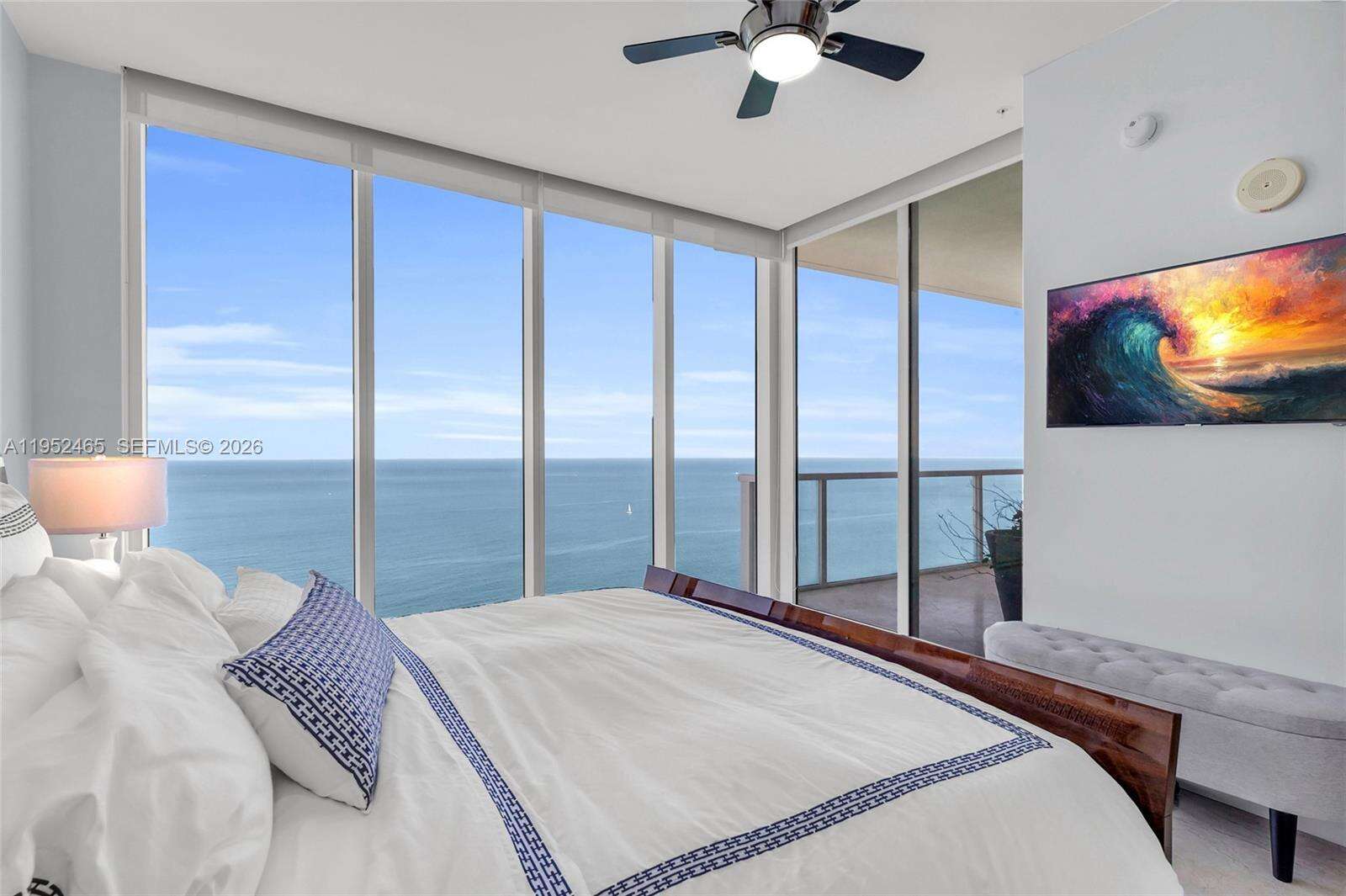 La Perla at 16699 Collins Ave, Sunny Isles Beach, FL 33160 - For Rent photo 16