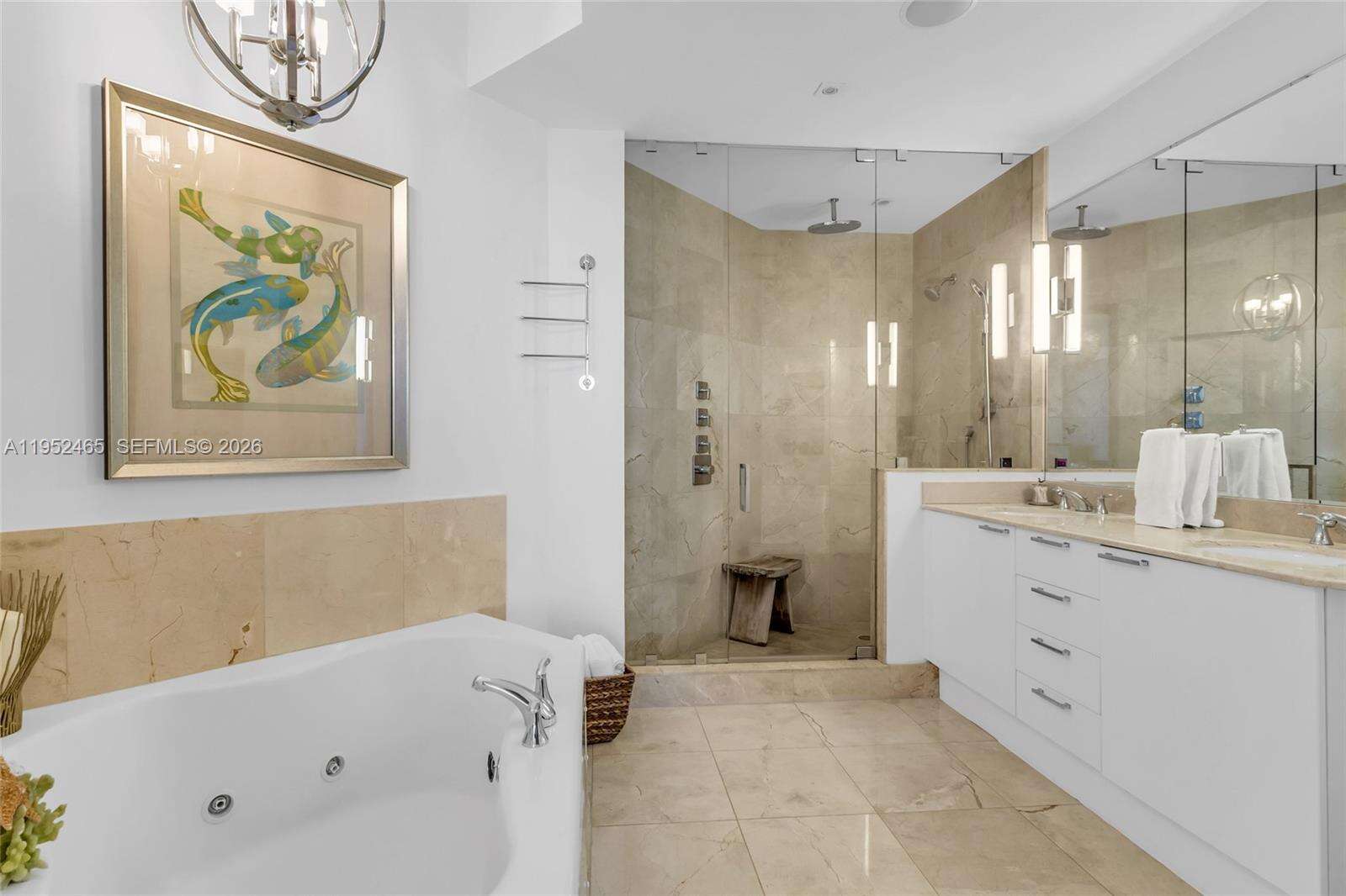 La Perla at 16699 Collins Ave, Sunny Isles Beach, FL 33160 - For Rent photo 19