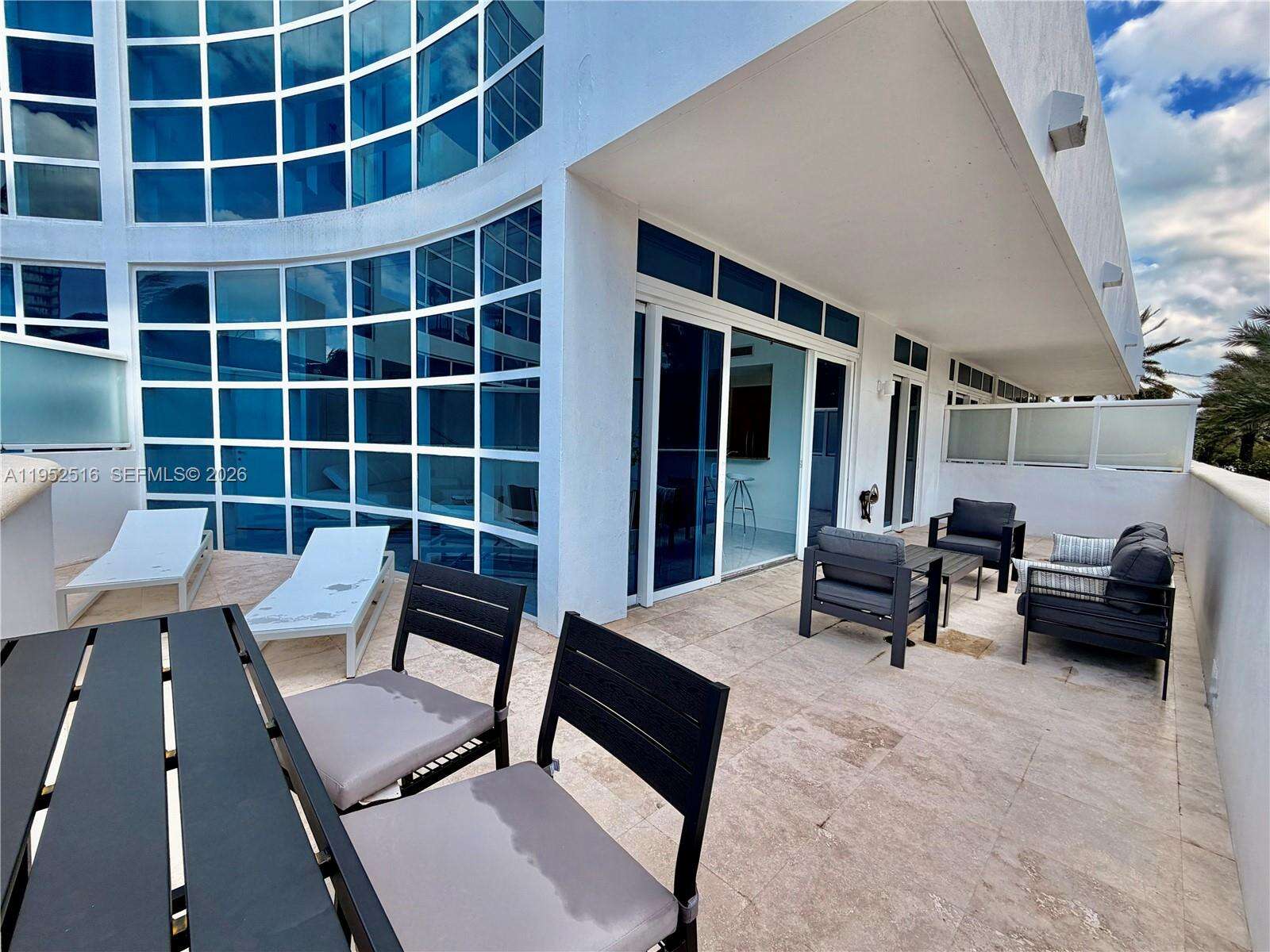 Continuum North Tower at 50 Pointe Dr, Miami Beach, FL 33139 - For Rent photo 12