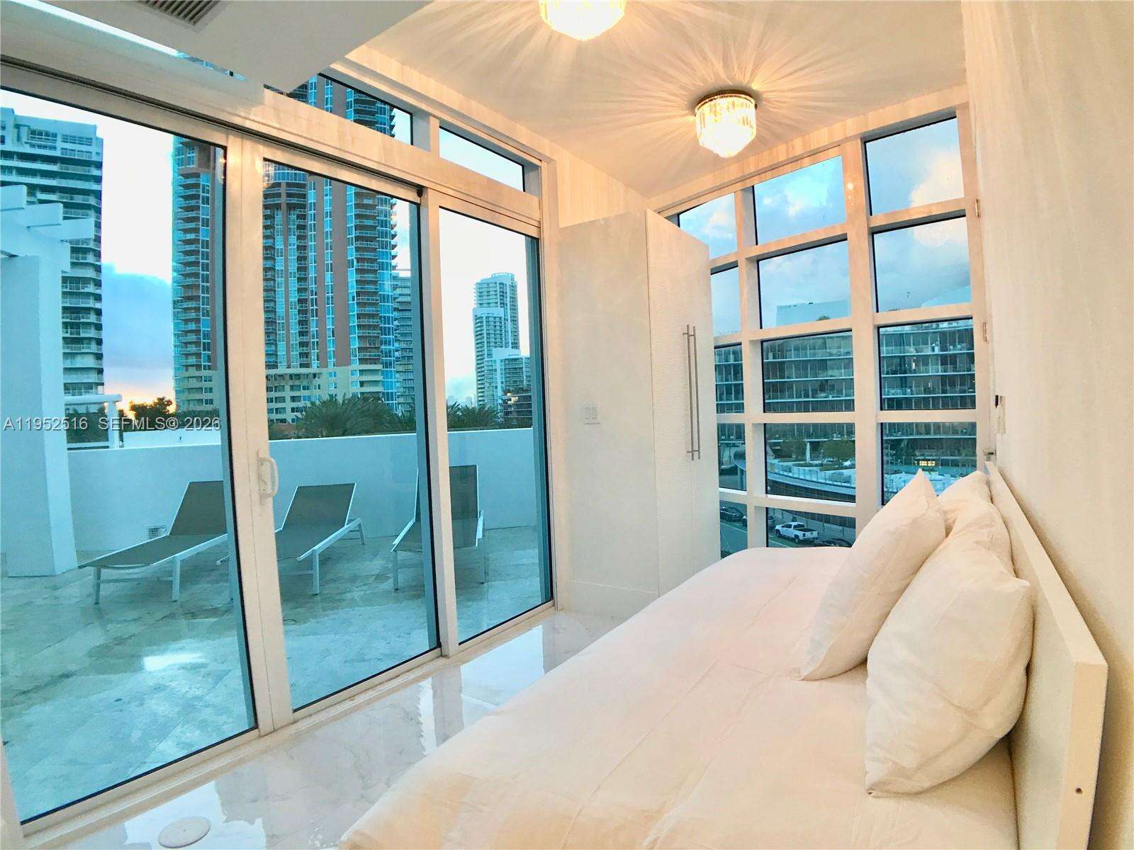 Continuum North Tower at 50 Pointe Dr, Miami Beach, FL 33139 - For Rent photo 17