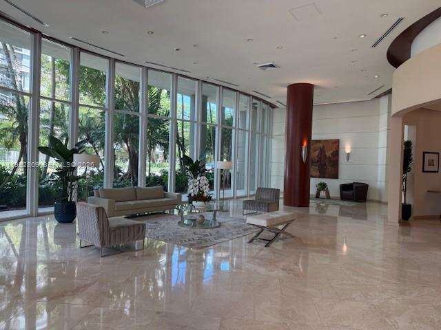The Metropolitan at 2475 Brickell Ave, Miami, FL 33129 - For Rent photo 1