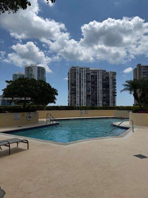 The Metropolitan at 2475 Brickell Ave, Miami, FL 33129 - For Rent photo 5