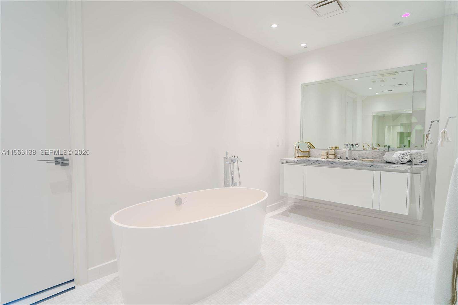 Missoni Baia at 700 26 Ter, Miami, FL 33137 - For Rent photo 30